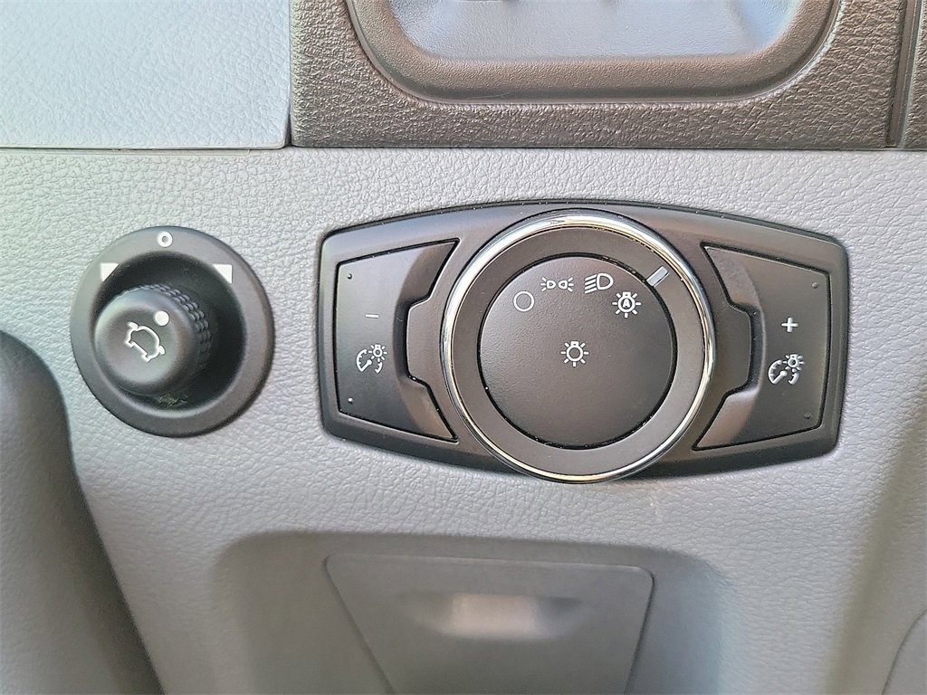 Used 2019 Ford Transit 350 XLT image 14