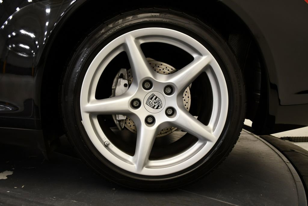 Used 2008 Porsche 911 Carrera 4 image 17