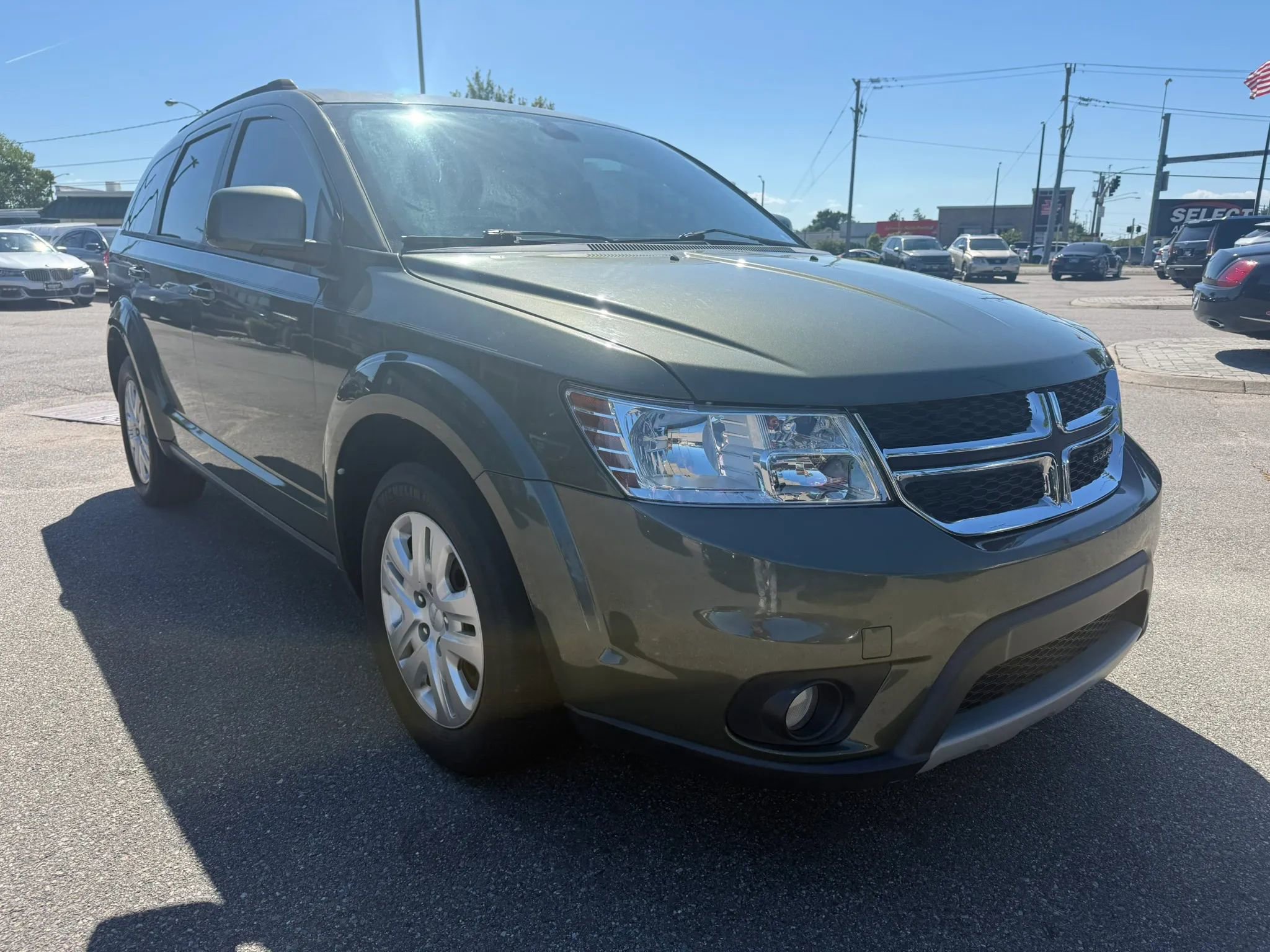 Used 2018 Dodge Journey SXT w/ Connectivity Group FWD image 5