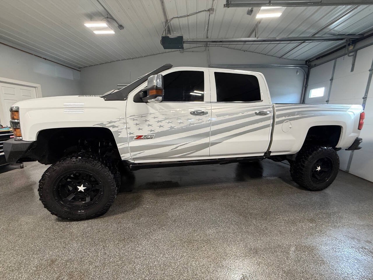 Used 2019 Chevrolet Silverado 3500 LTZ w/ Duramax Plus Package AWD/4WD image 11