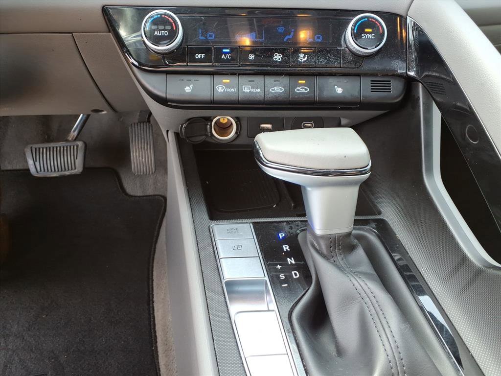 Used 2024 Hyundai Elantra SEL w/ Convenience Package image 22