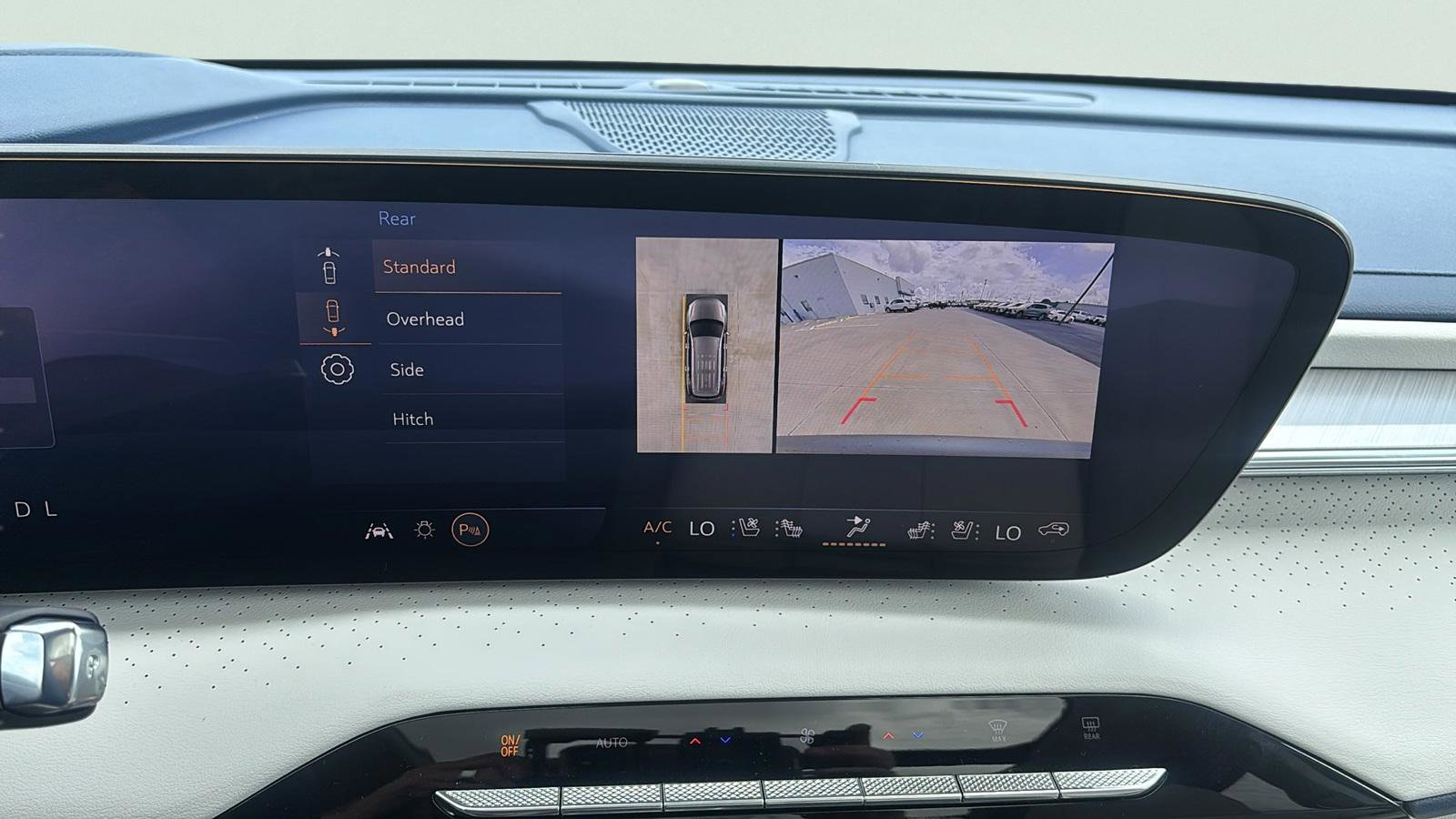 New 2026 Buick Enclave Avenir w/ LPO, All-Weather Package image 18