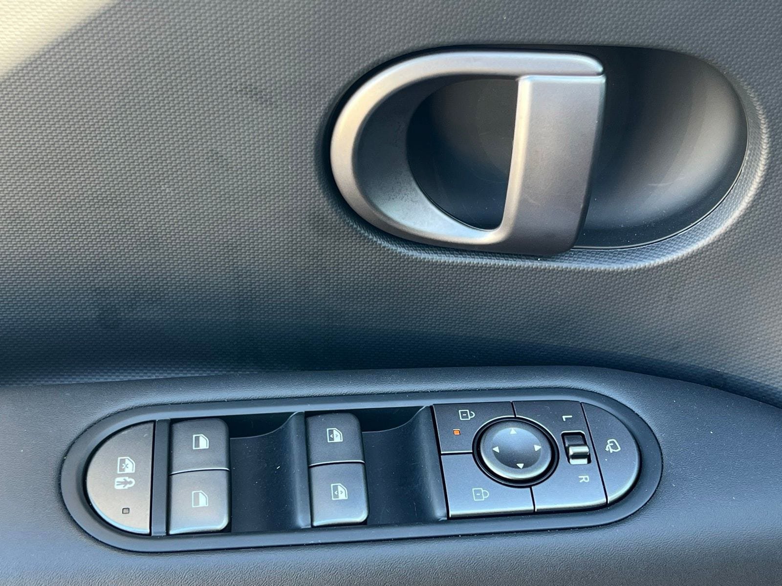 New 2025 Hyundai Ioniq 5 SEL RWD image 25