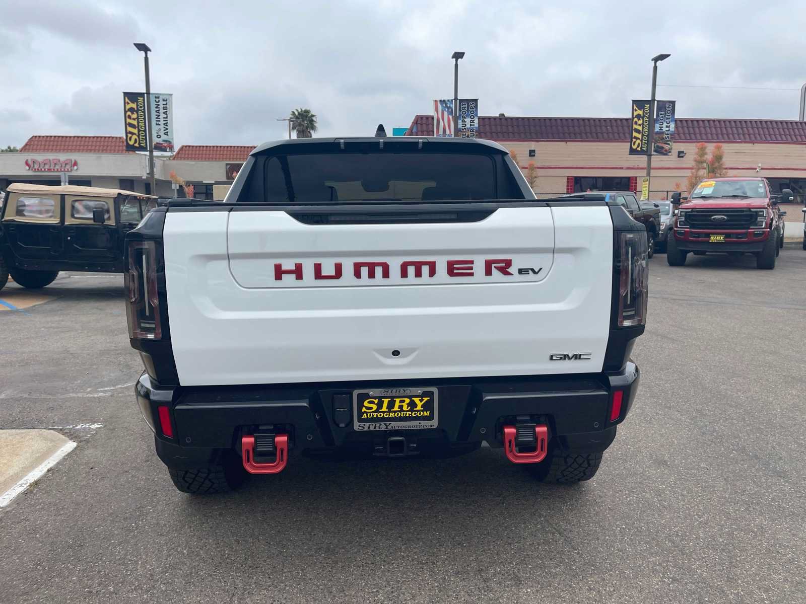 Used 2024 GMC Hummer EV 2X w/ Extreme Off-Road Package image 4