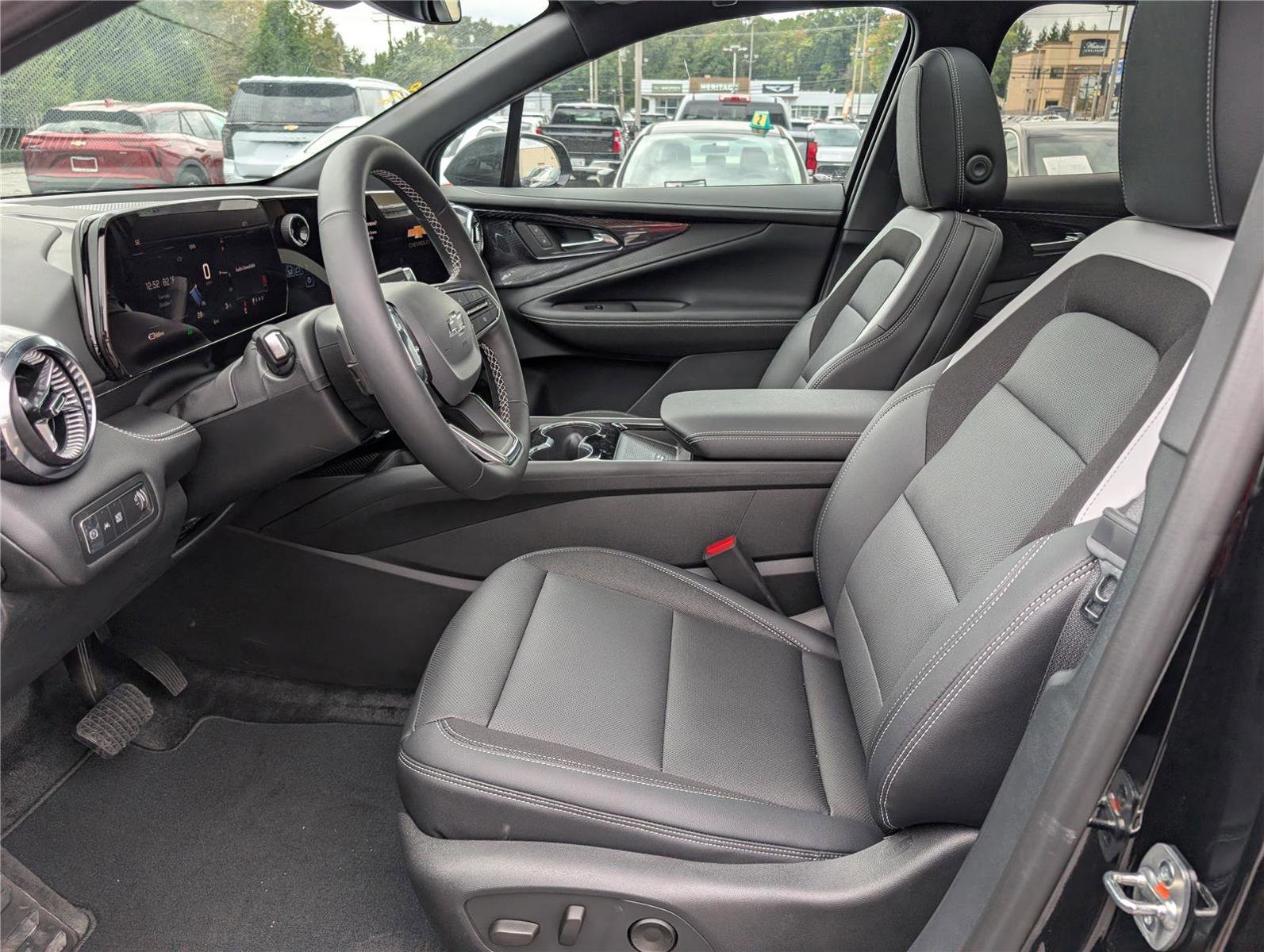 New 2026 Chevrolet Blazer EV LT image 11