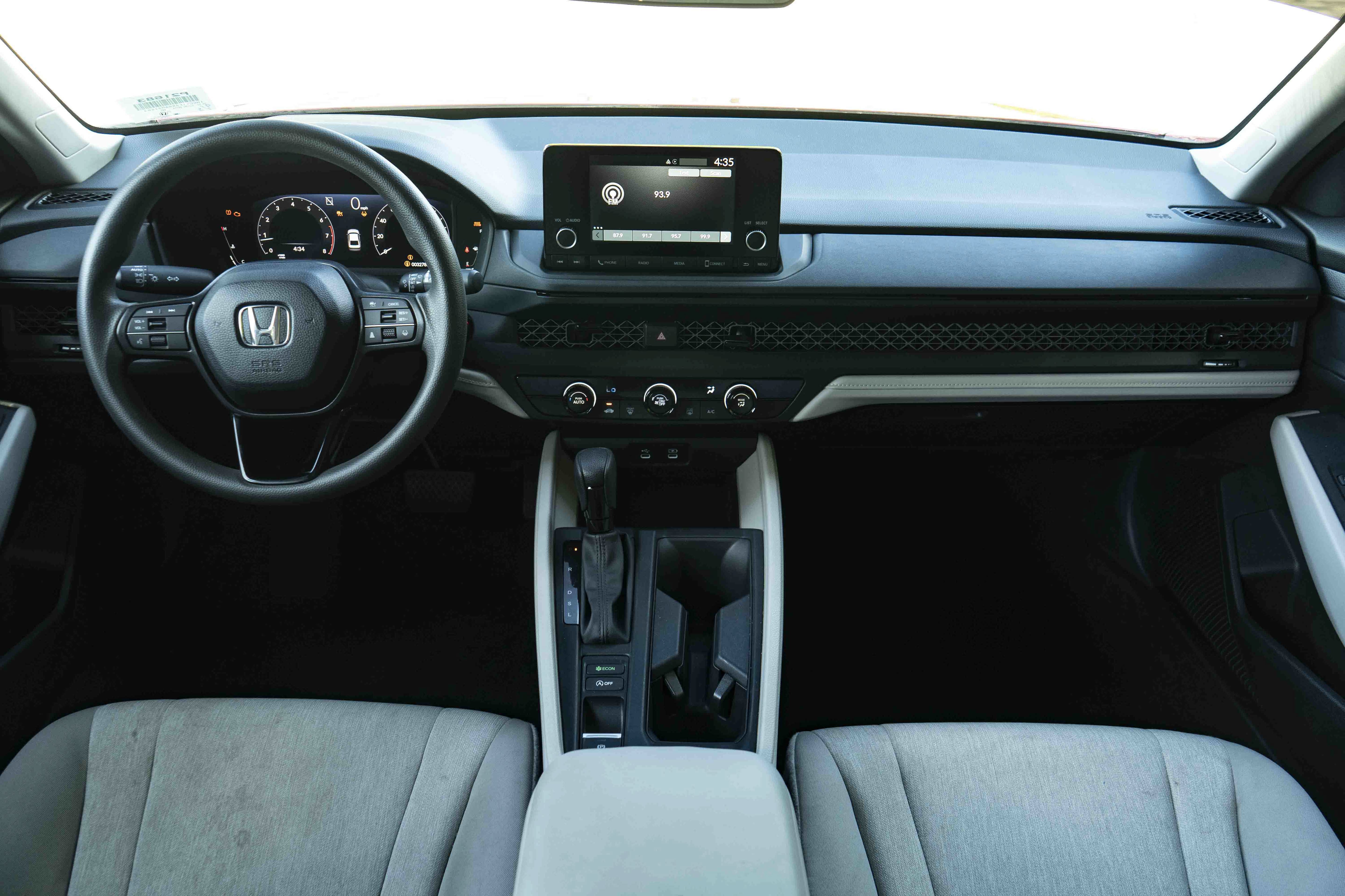Used 2025 Honda Accord LX image 26