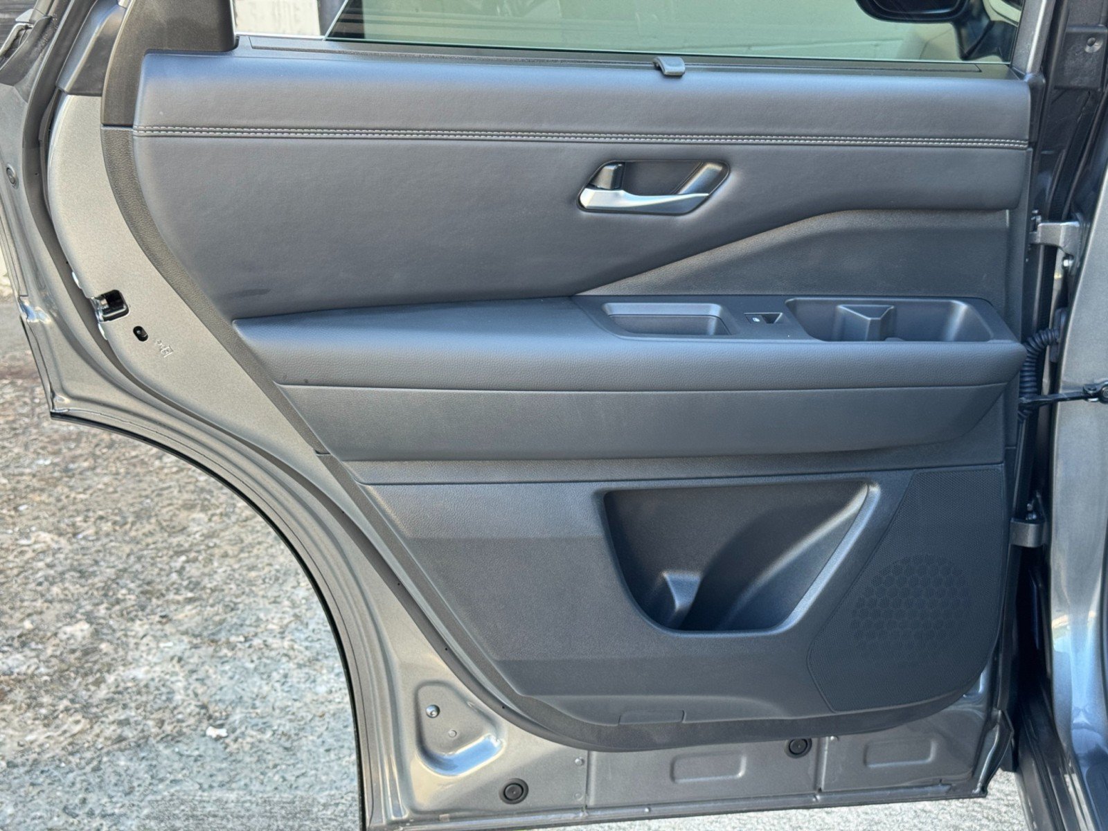 Used 2026 Nissan Pathfinder Platinum FWD image 47