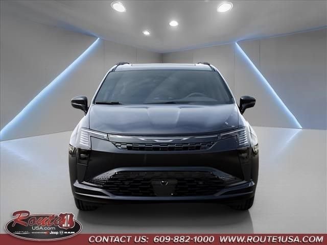 New 2027 Chrysler Pacifica Limited AWD/4WD image 7