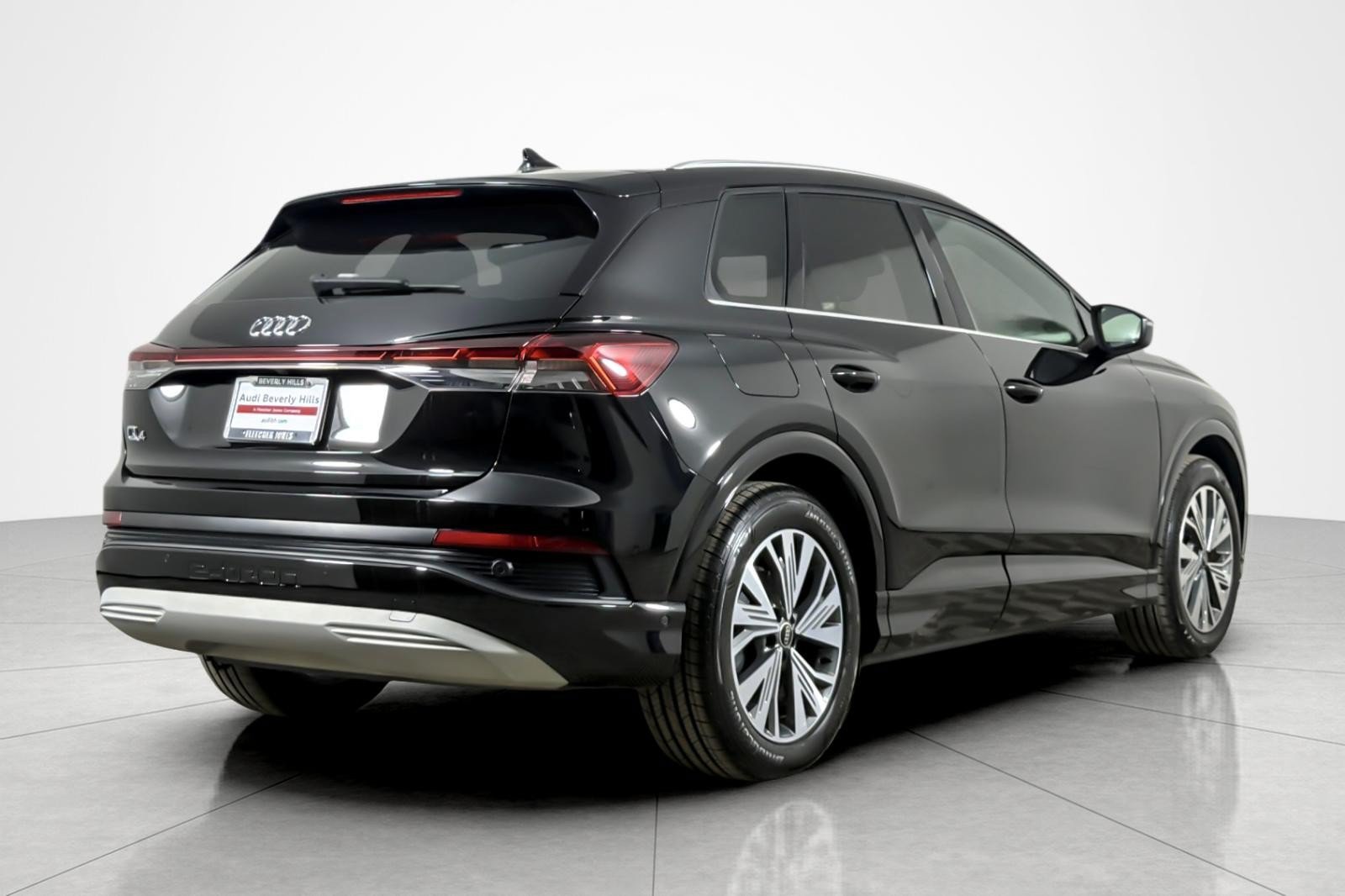 Certified 2023 Audi Q4 e-tron Premium Plus w/ Premium Plus RWD image 5