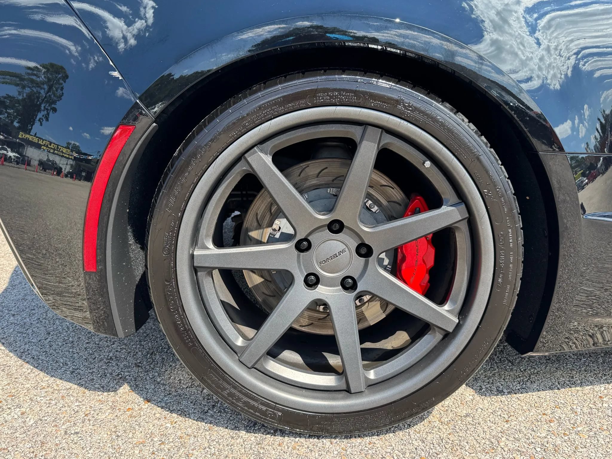 Used 2019 Chevrolet Corvette Z06 RWD image 16