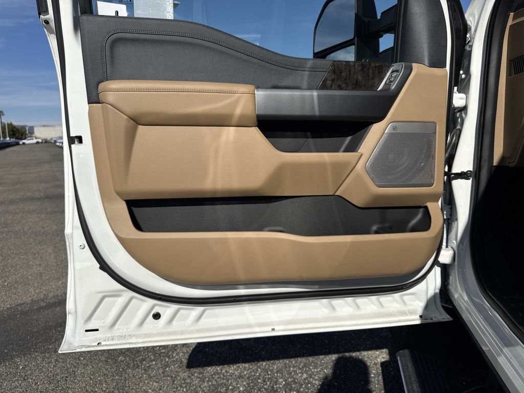 New 2025 Ford F350 Lariat w/ Lariat Ultimate Package image 17