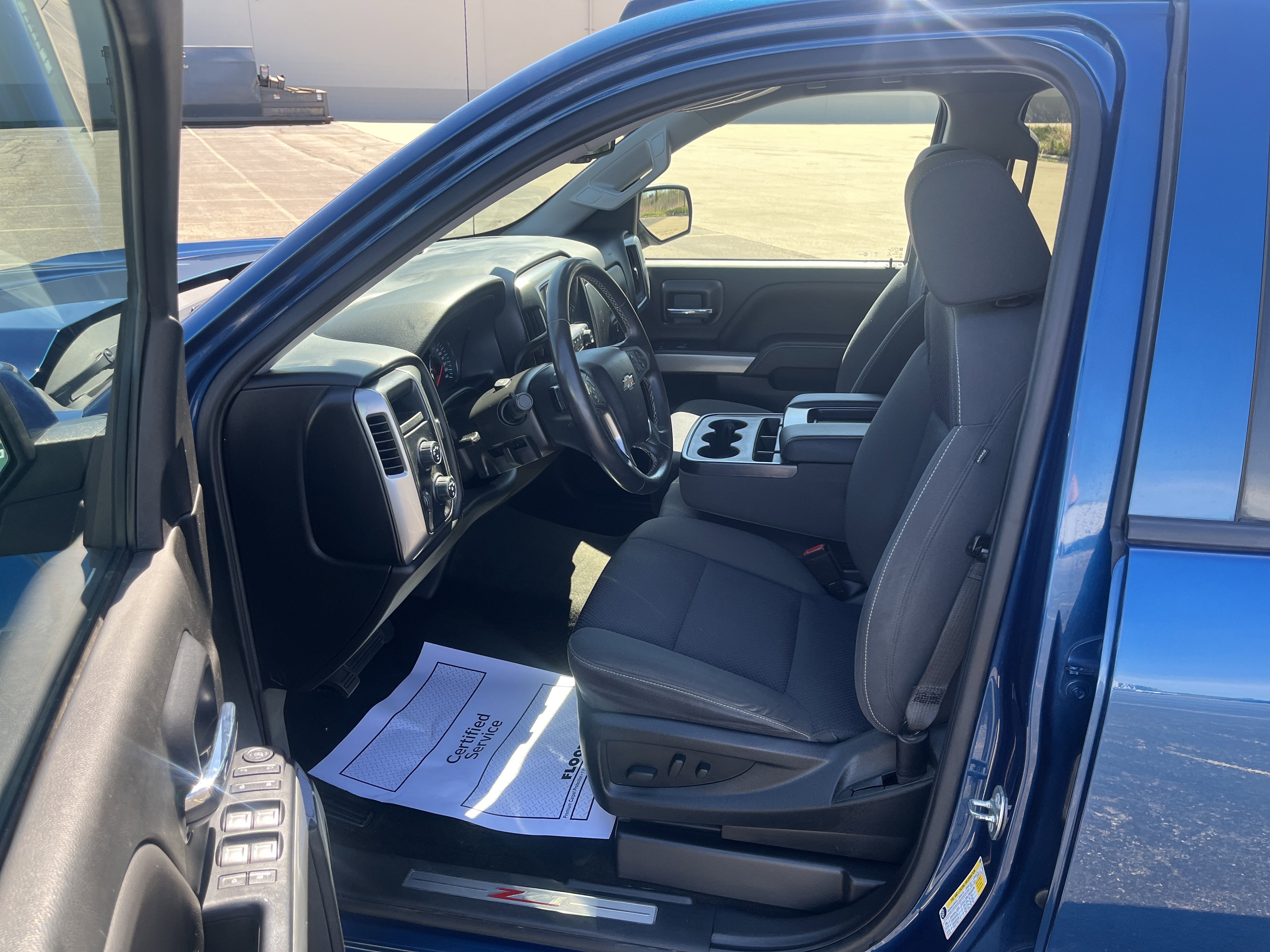 Used 2018 Chevrolet Silverado 1500 LT w/ All Star Edition AWD/4WD image 9