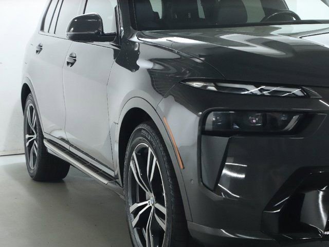 Certified 2023 BMW X7 xDrive40i w/ Executive Package AWD/4WD image 10
