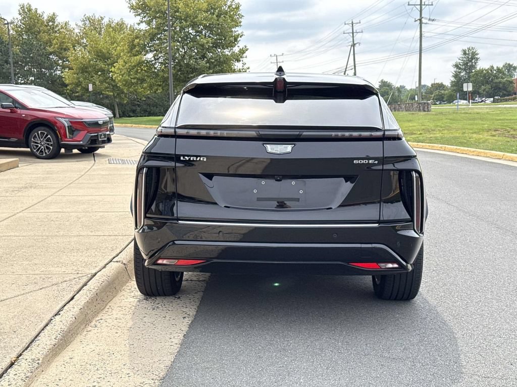 Certified 2024 Cadillac Lyriq Luxury w/ LPO, Floor Liner Package AWD/4WD image 24