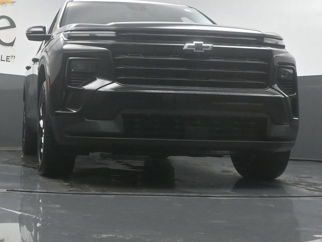 New 2026 Chevrolet Traverse LT w/ Midnight/Sport Edition FWD image 3