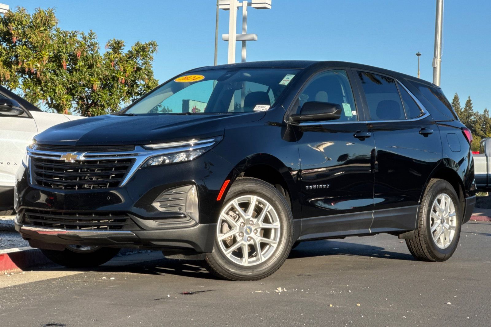 Used 2024 Chevrolet Equinox LT image 9