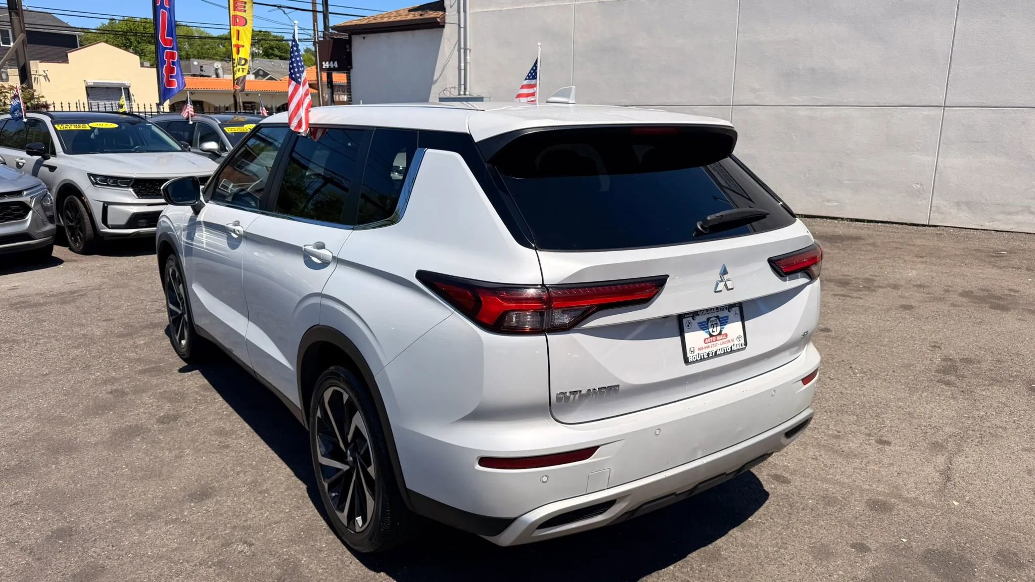 Used 2024 Mitsubishi Outlander FWD image 5