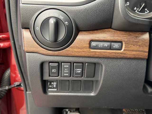 Used 2019 Nissan Titan Platinum Reserve w/ Platinum Utility Package image 15