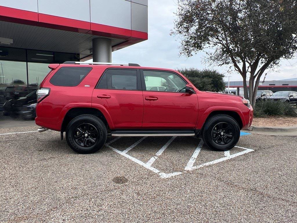 Used 2022 Toyota 4Runner SR5 image 6