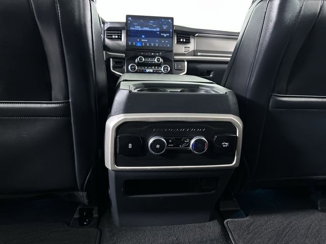 Used 2024 Ford Expedition XLT AWD/4WD image 22