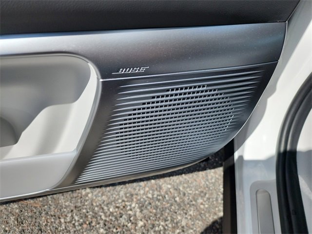 New 2026 Hyundai Ioniq 9 Limited image 17