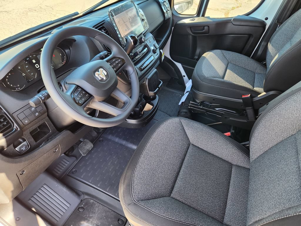 New 2026 RAM ProMaster 3500 w/ Premium Convenience Group FWD image 7