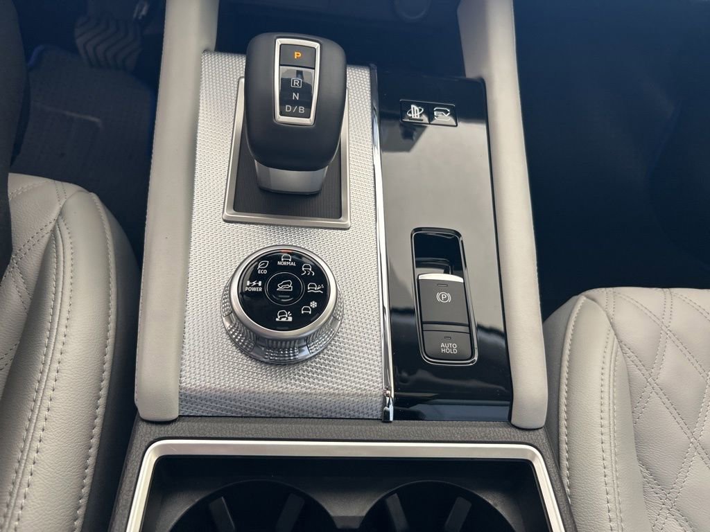 New 2025 Mitsubishi Outlander SEL image 50