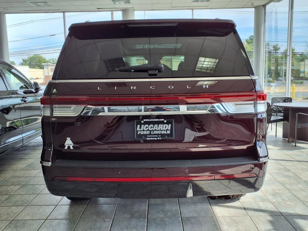 New 2024 Lincoln Navigator Reserve image 5