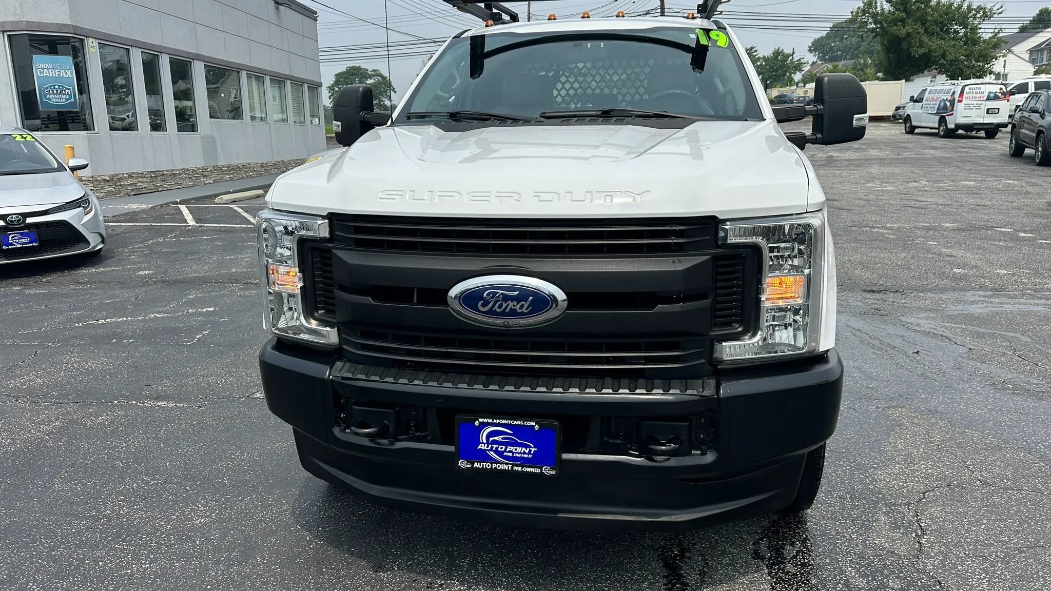 Used 2019 Ford F250 XL w/ Power Equipment Group AWD/4WD image 2