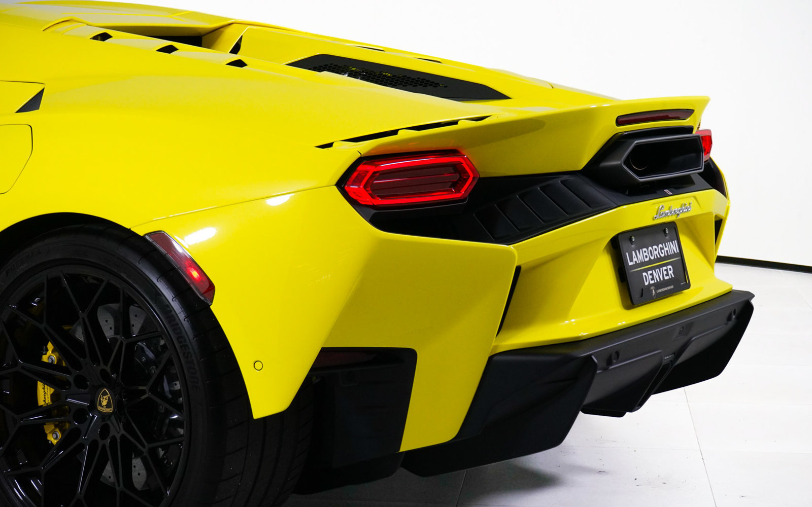 Used 2026 Lamborghini Temerario AWD/4WD image 15