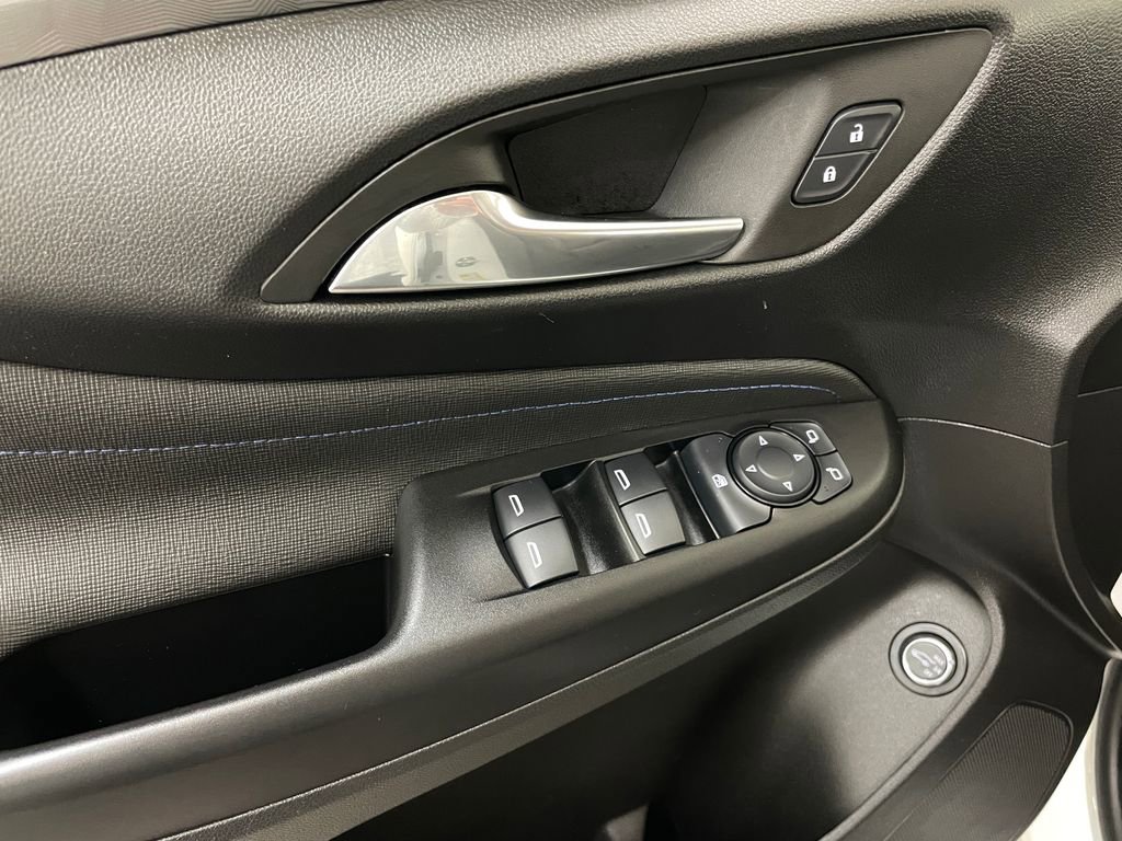 Certified 2024 Buick Envista Sport Touring w/ Convenience I Package FWD image 23