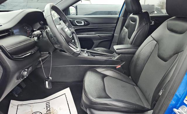 Used 2022 Jeep Compass Altitude AWD/4WD image 4