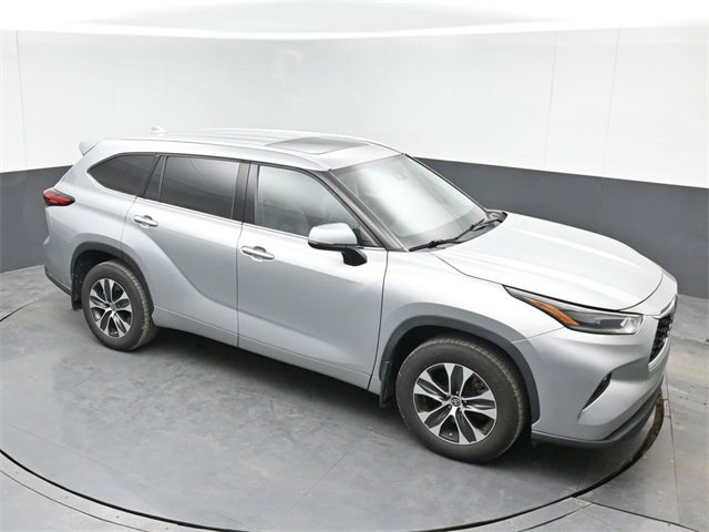 Used 2021 Toyota Highlander XLE