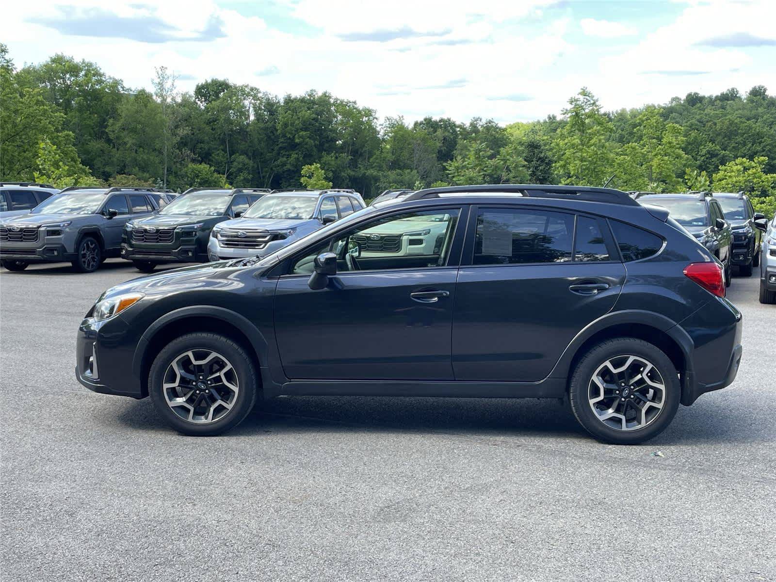 Used 2016 Subaru Crosstrek 2.0i Premium w/ Moonroof Package AWD/4WD image 2