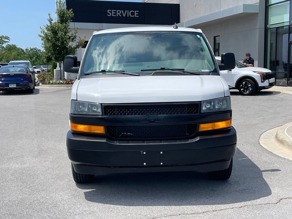 Used 2024 Chevrolet Express 3500 LS RWD image 2
