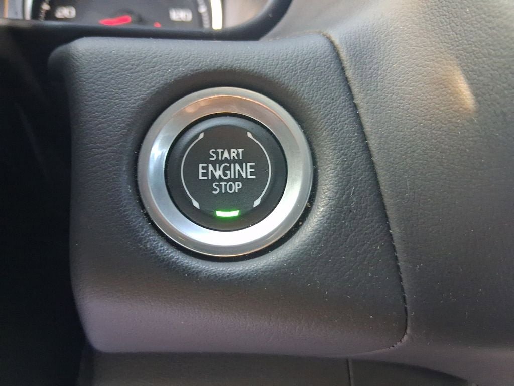 Used 2024 Chevrolet Suburban LS RWD image 29