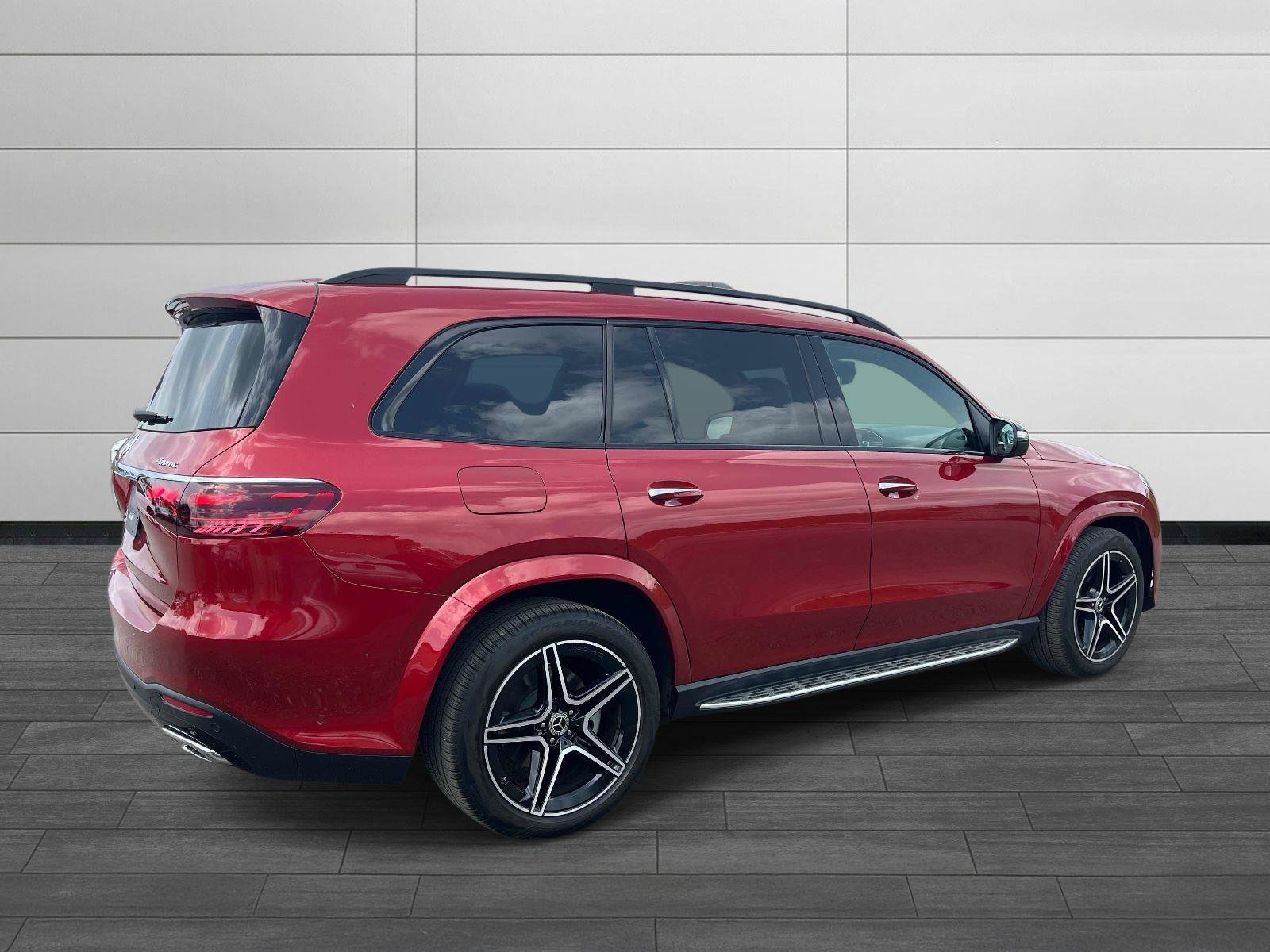 Certified 2025 Mercedes-Benz GLS 450 4MATIC image 3