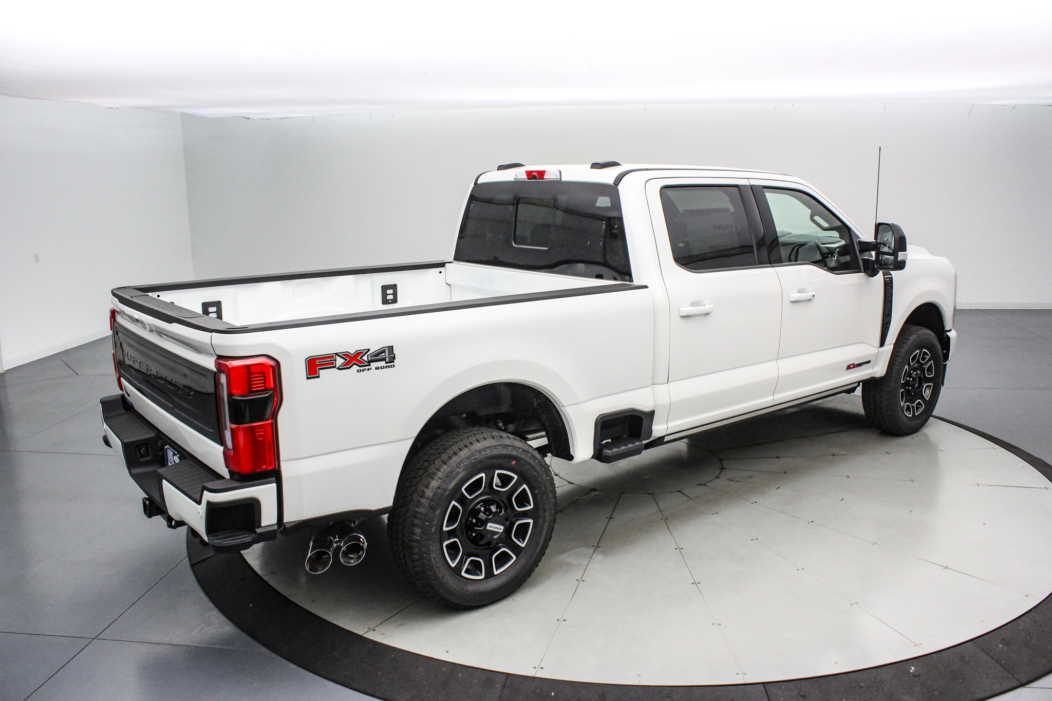 New 2026 Ford F250 Platinum image 4