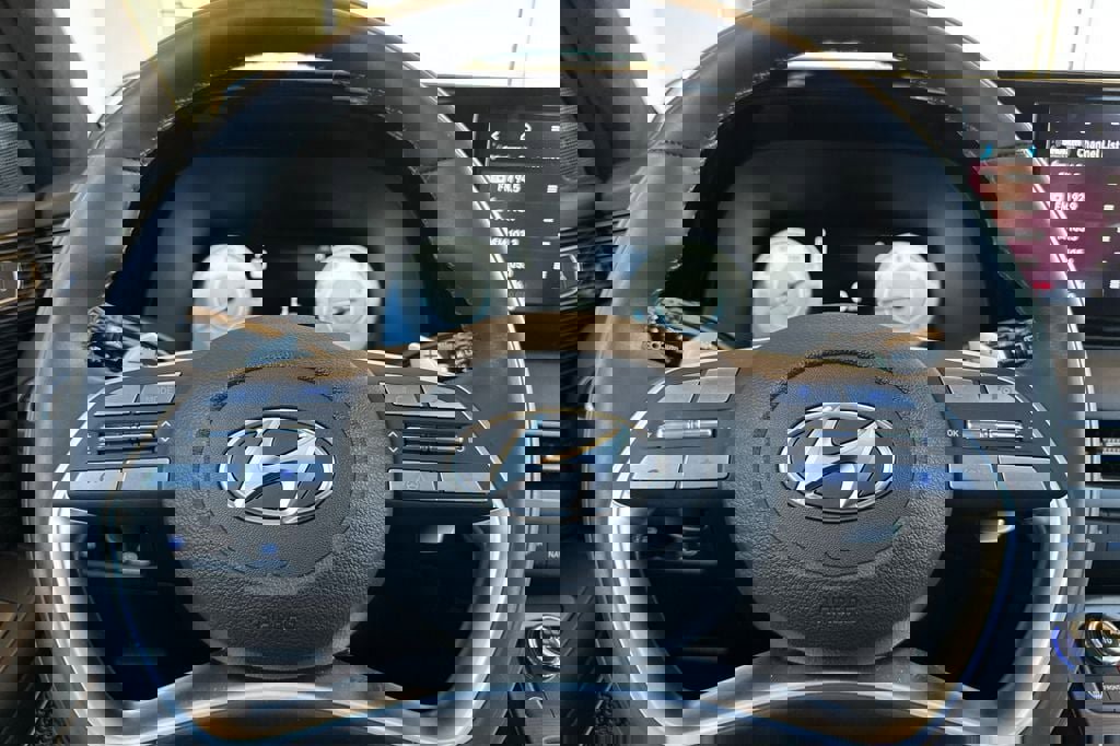 Used 2025 Hyundai Palisade Calligraphy image 23