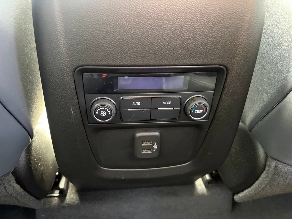 Used 2021 Buick Enclave Essence FWD image 35