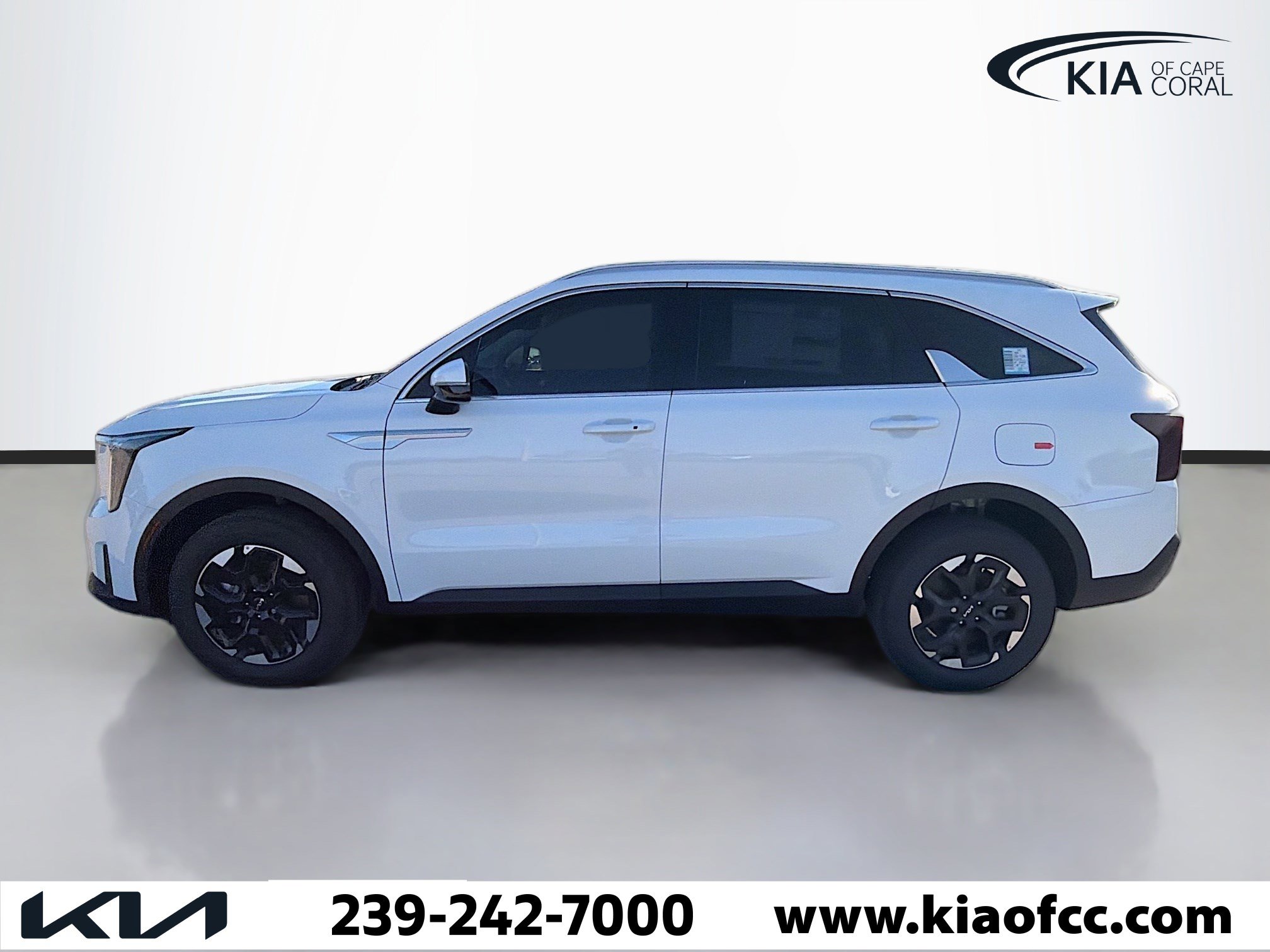 New 2026 Kia Sorento S image 2