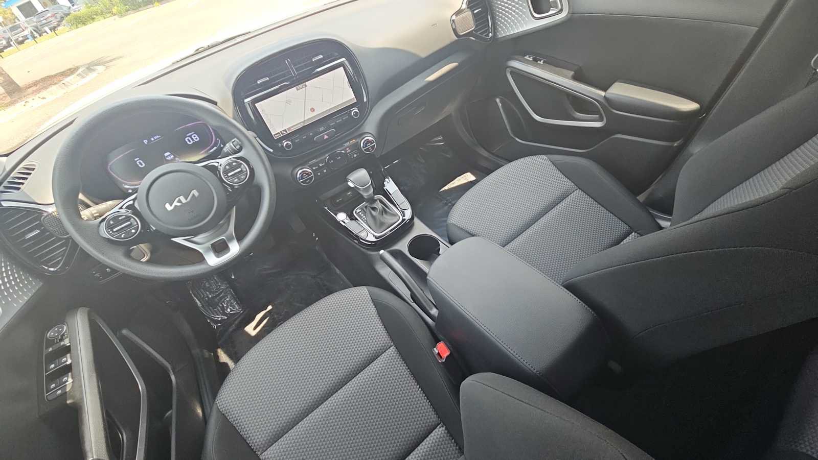 Used 2024 Kia Soul S FWD image 22