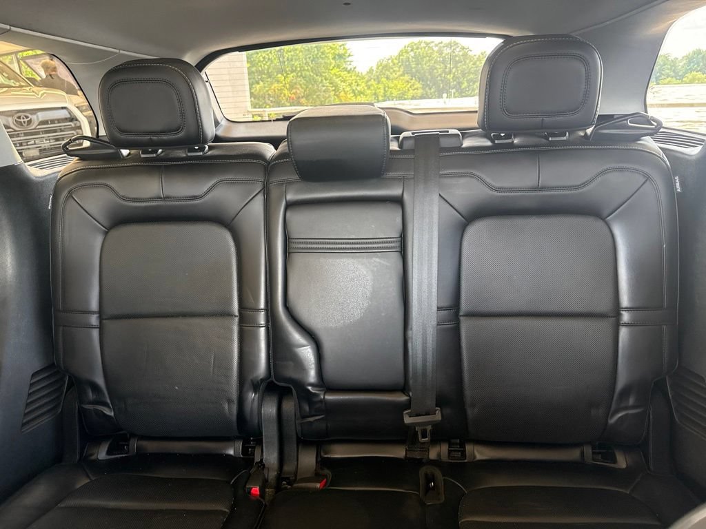 Used 2022 Lincoln Corsair AWD w/ Premium Package image 23