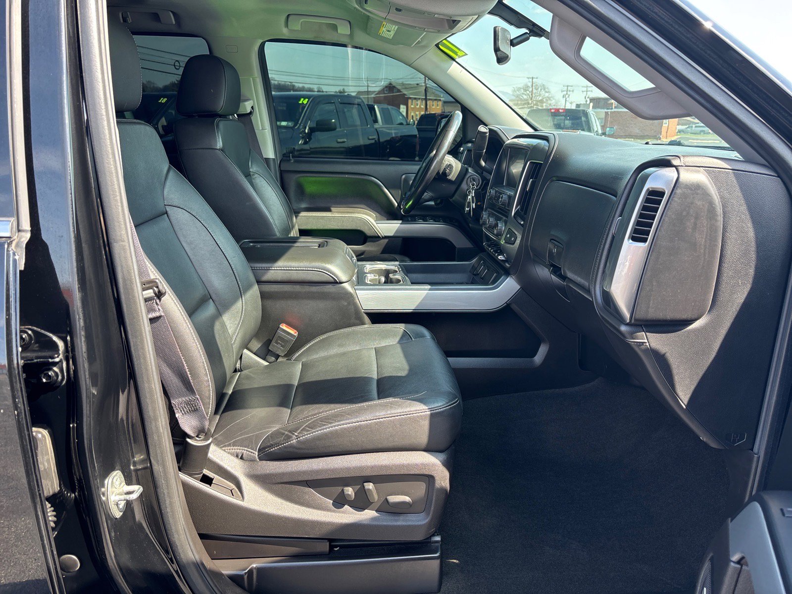 Used 2017 Chevrolet Silverado 1500 LTZ Z71 w/ LTZ Plus Package image 20