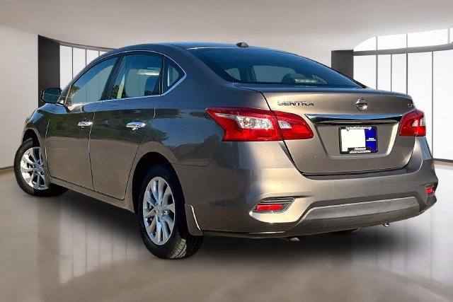 Used 2016 Nissan Sentra SV w/ Style Package FWD image 4