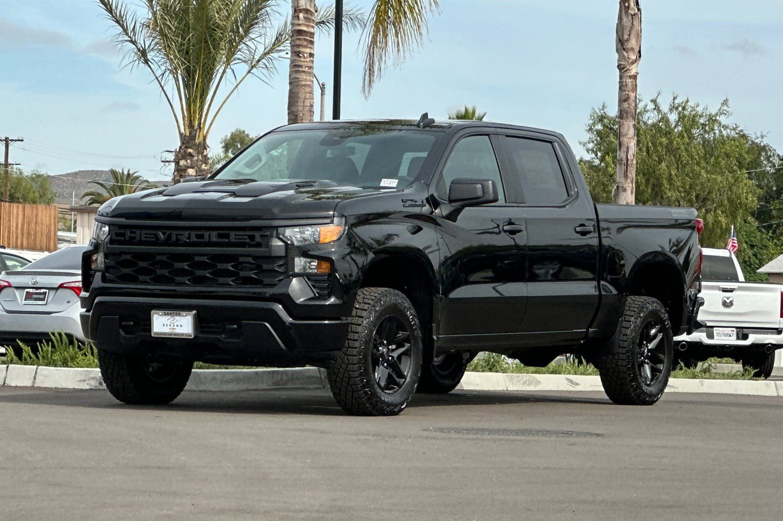 New 2026 Chevrolet Silverado 1500 Custom Trail Boss w/ Dark Appearance Package AWD/4WD image 8