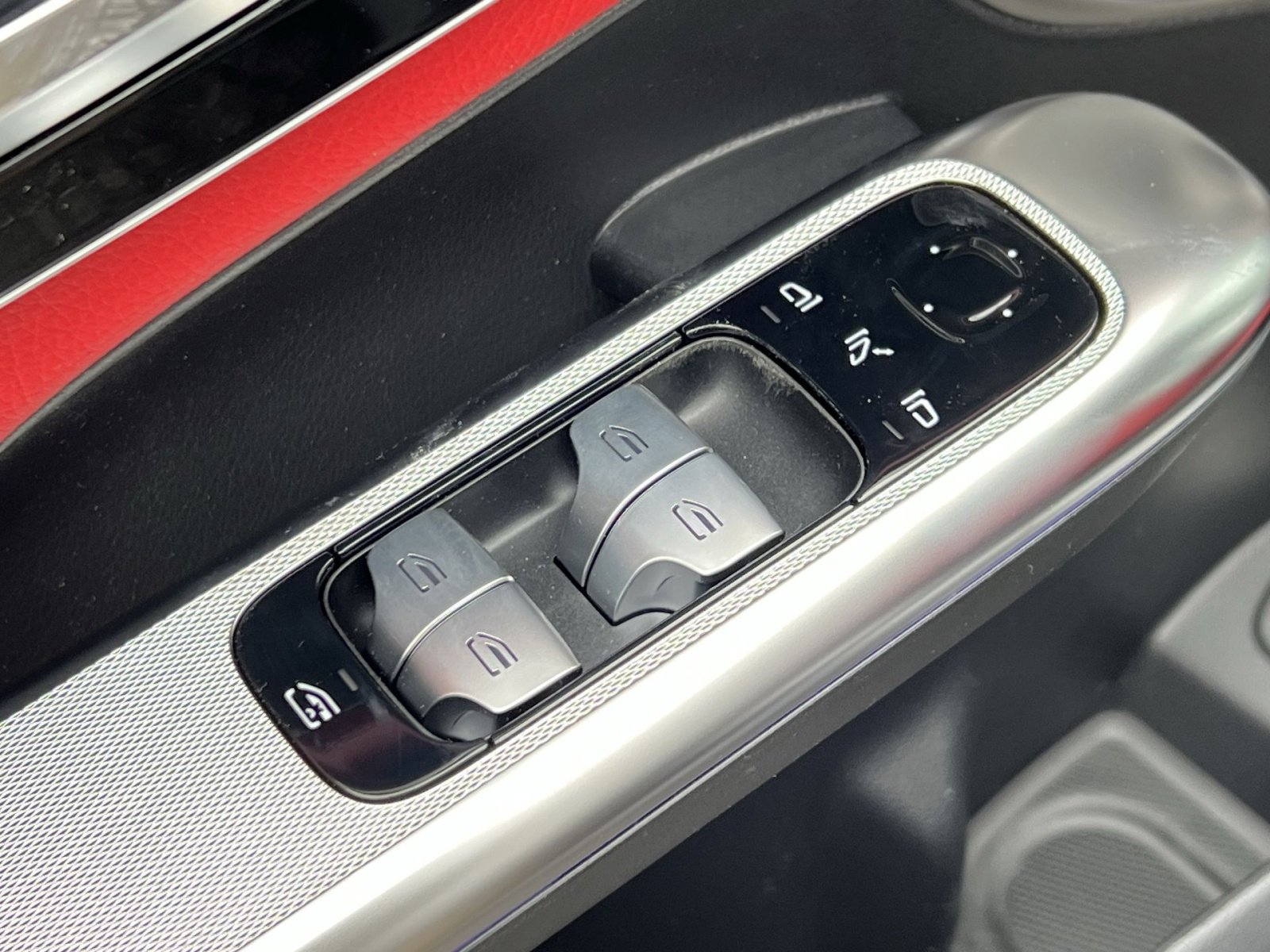 New 2026 Mercedes-Benz GLC 300 4MATIC image 13