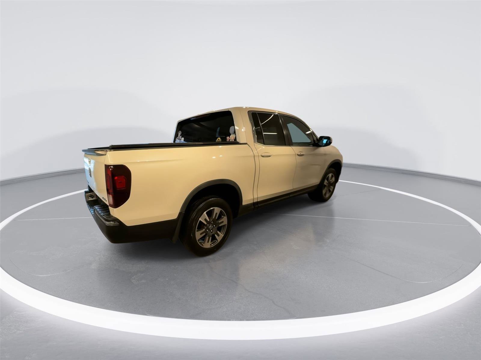 Used 2017 Honda Ridgeline RTL image 8