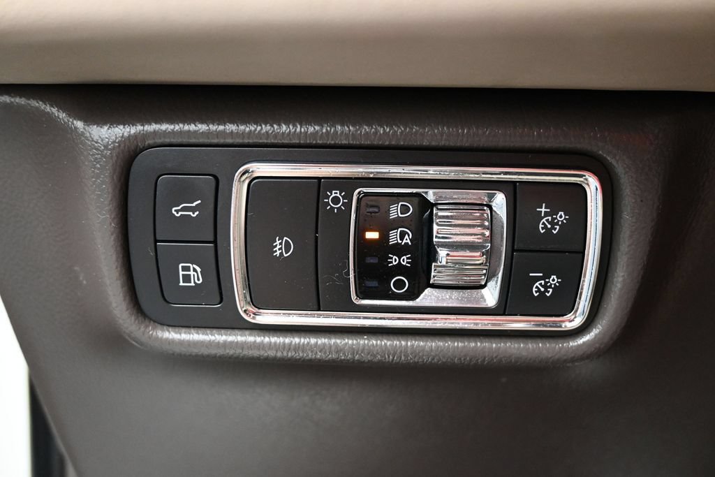 Used 2021 Lincoln Aviator Grand Touring w/ Equipment Group 302A AWD/4WD image 25