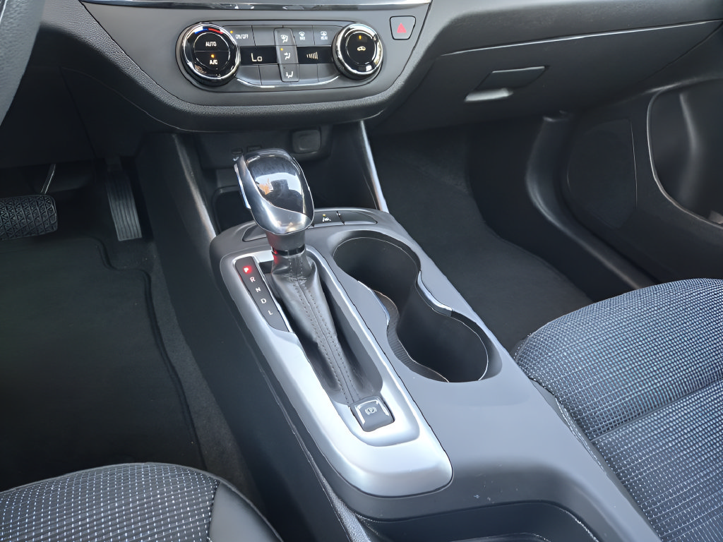 Used 2026 Buick Envista Preferred FWD image 18